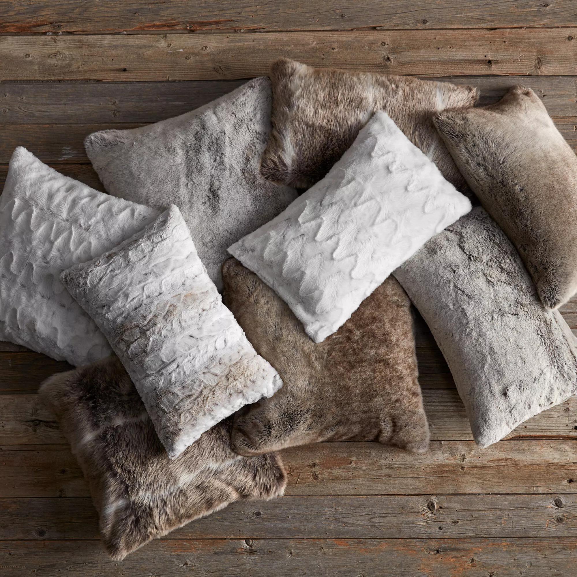 Wolf Faux Fur Decorative Lumbar Pillow