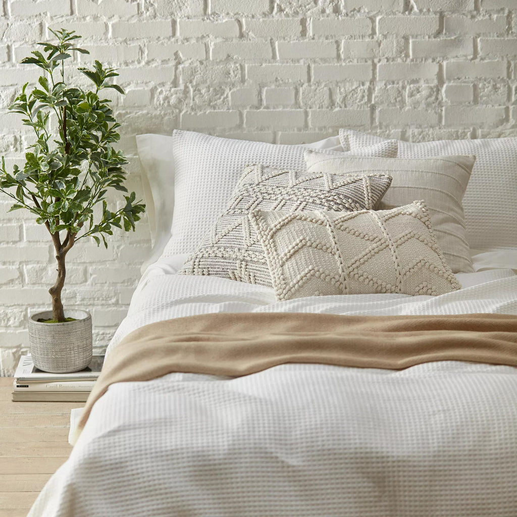 White Collin Collection - 3-Piece Duvet Cover Set