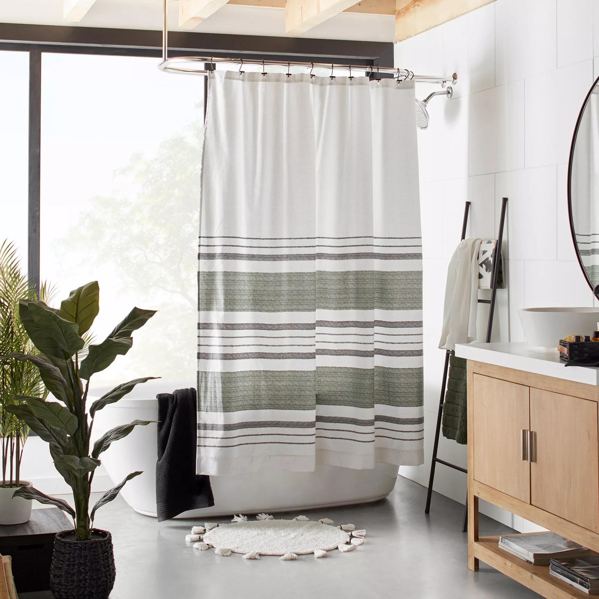 Black Metal Ladder Towel Holder