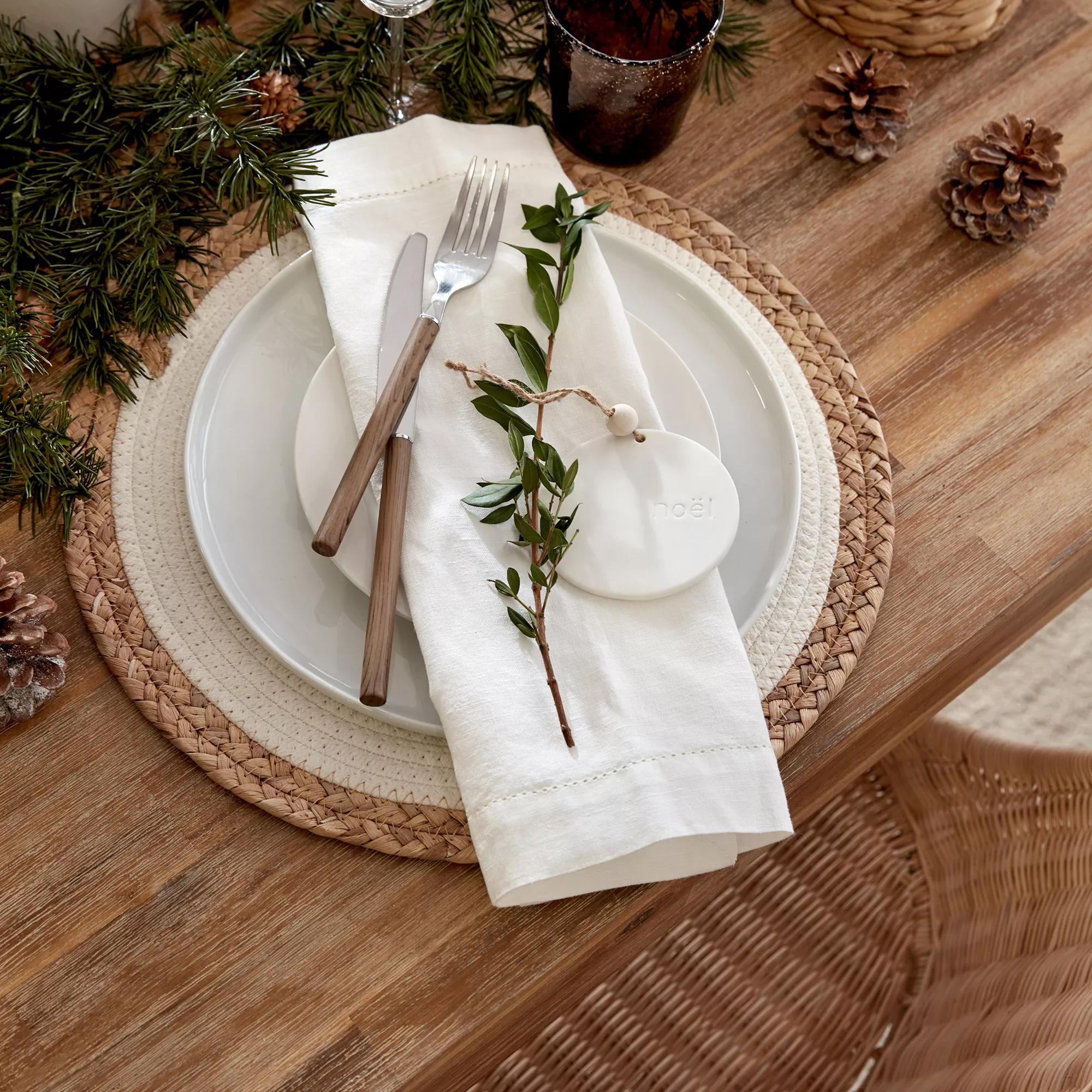 Round Straw Placemat