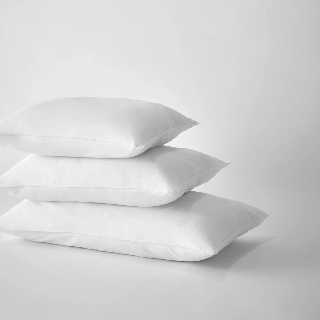 Basic White Basic Pillow