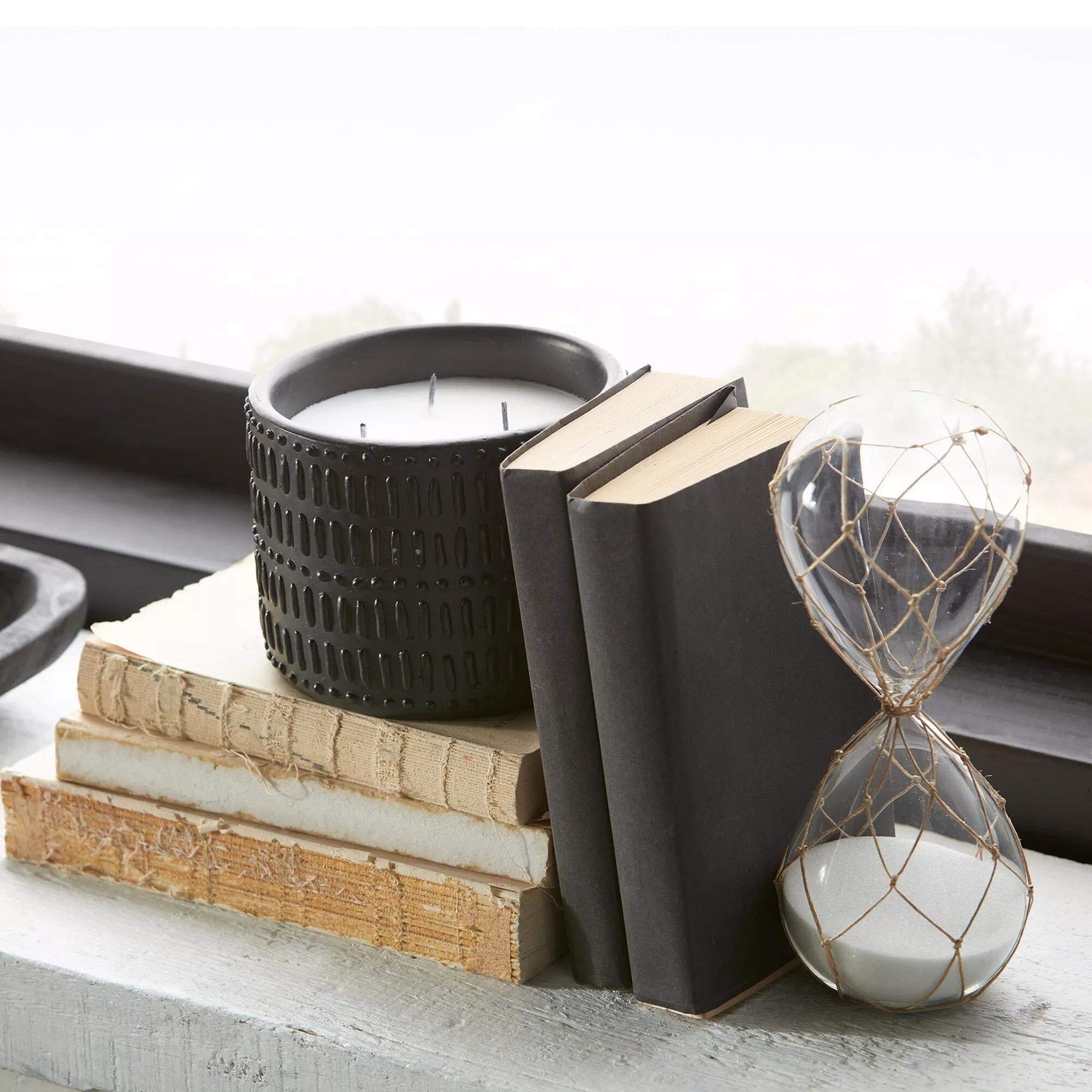 30-Minute Decorative Hourglass with White Sand 7 x 20 cm.