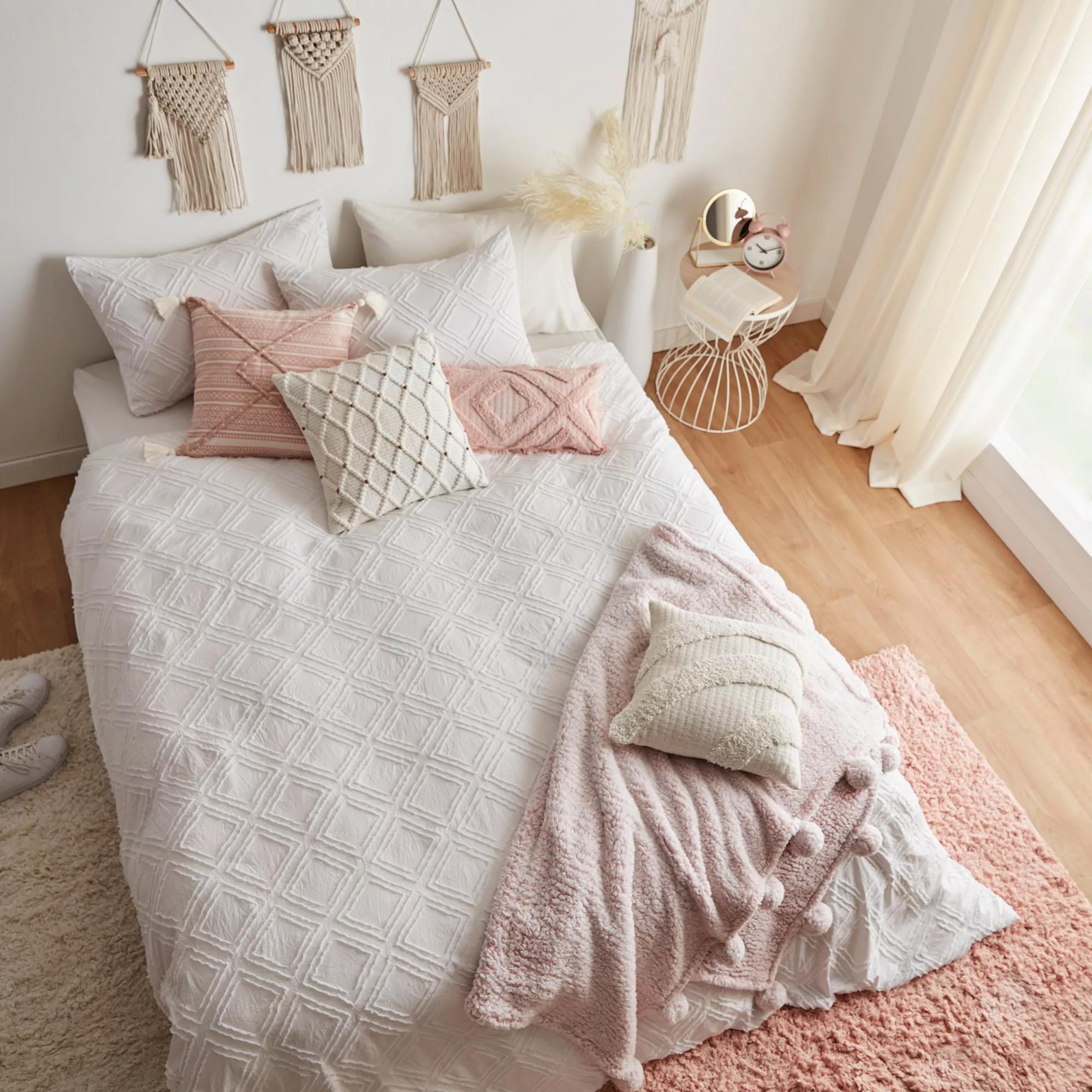 White Obra - Duvet Cover Set