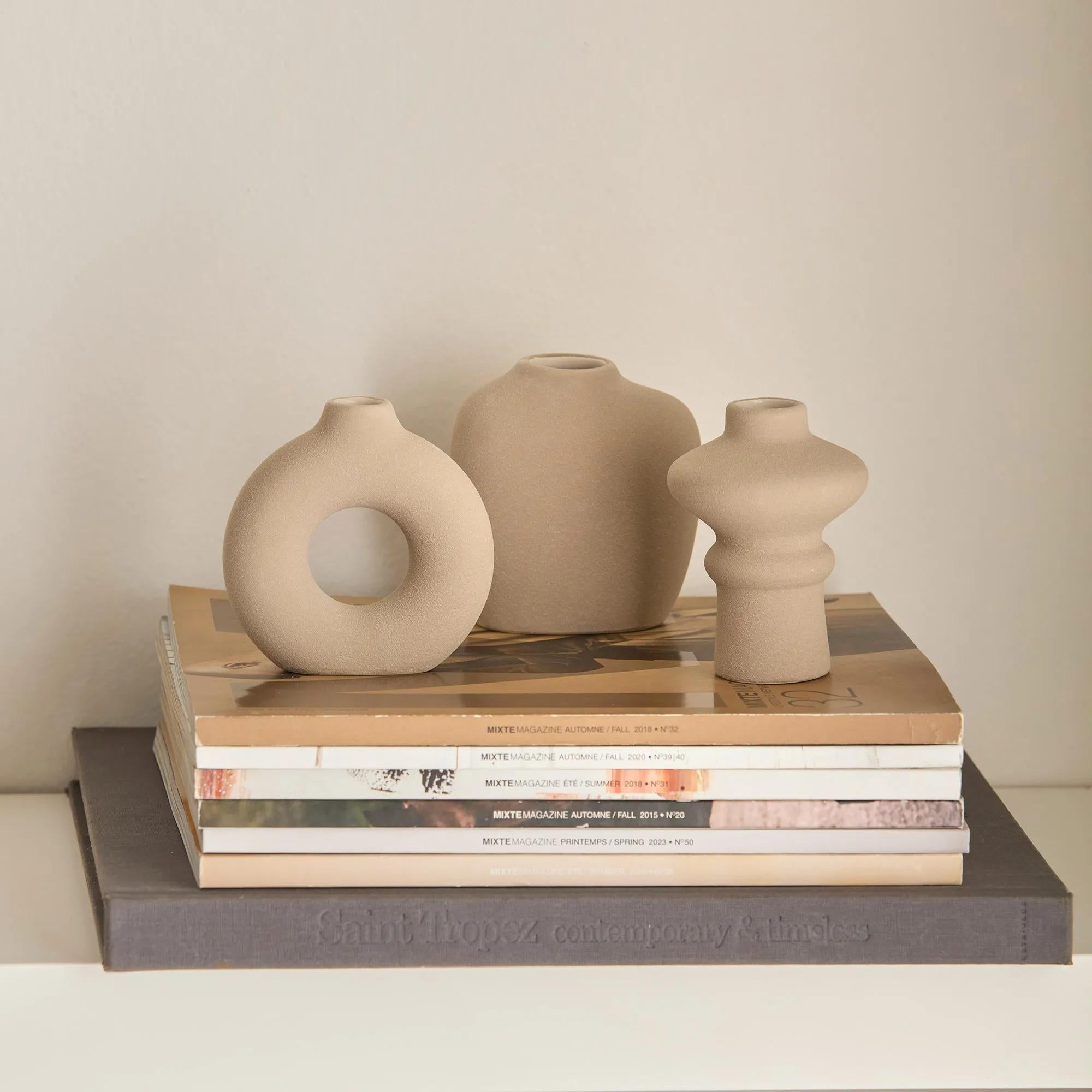 Set of 3 Beige Ceramic Vases