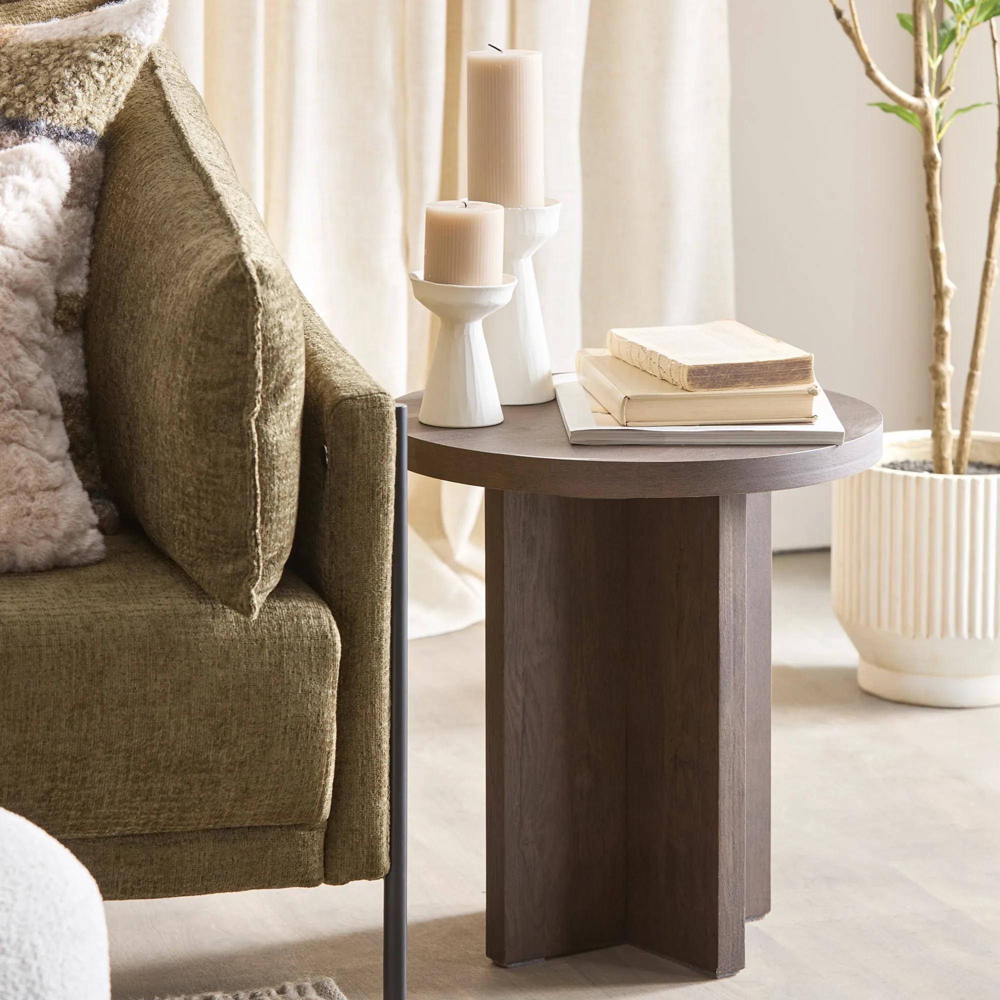 Ceramic Pillar Holder