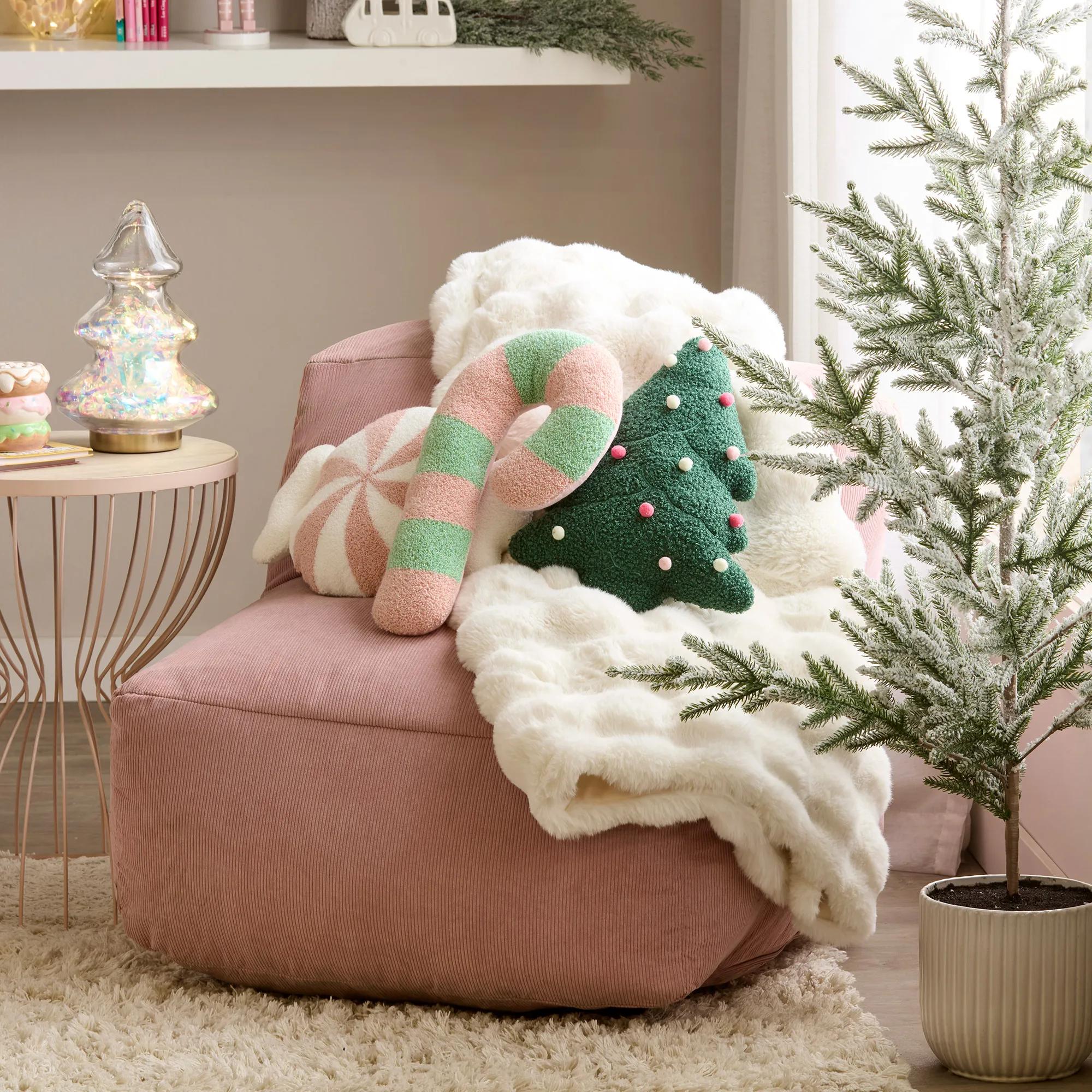 Xmas Tree Decorative Pillow