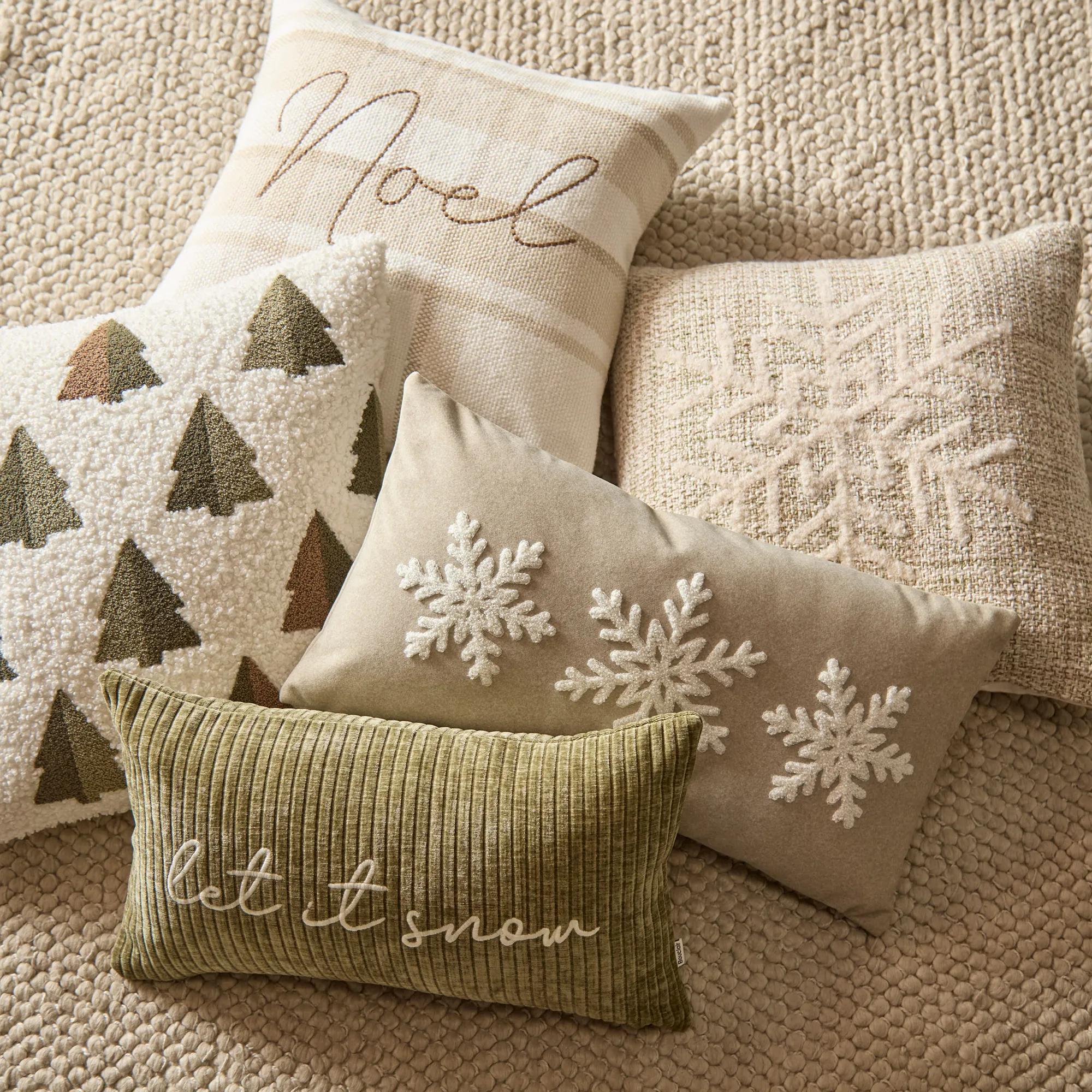 Stany Xmas Tree Decorative Pillow