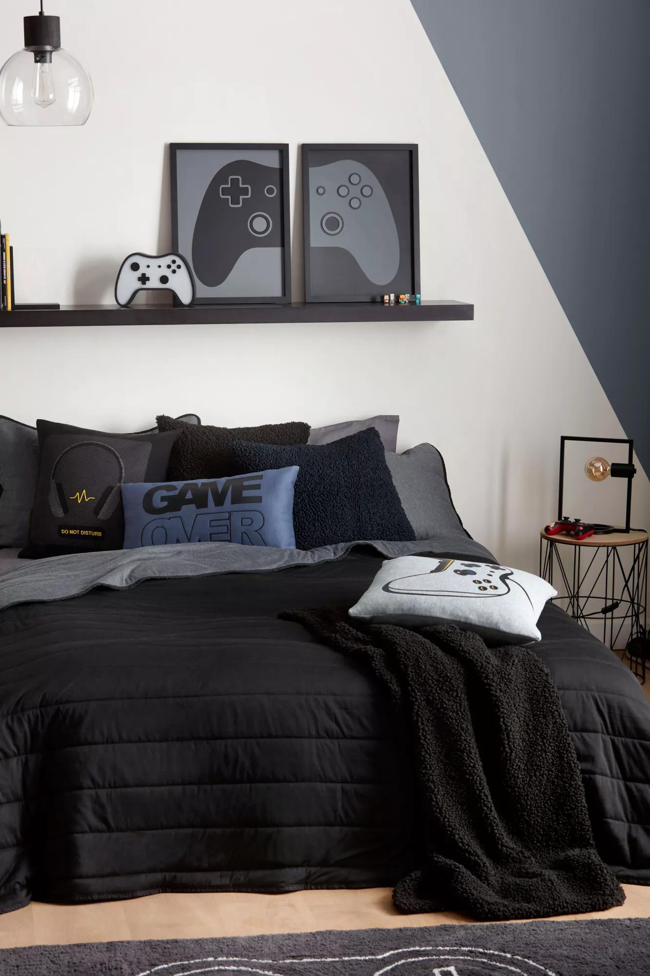 Set of 2 Controller Wall Art