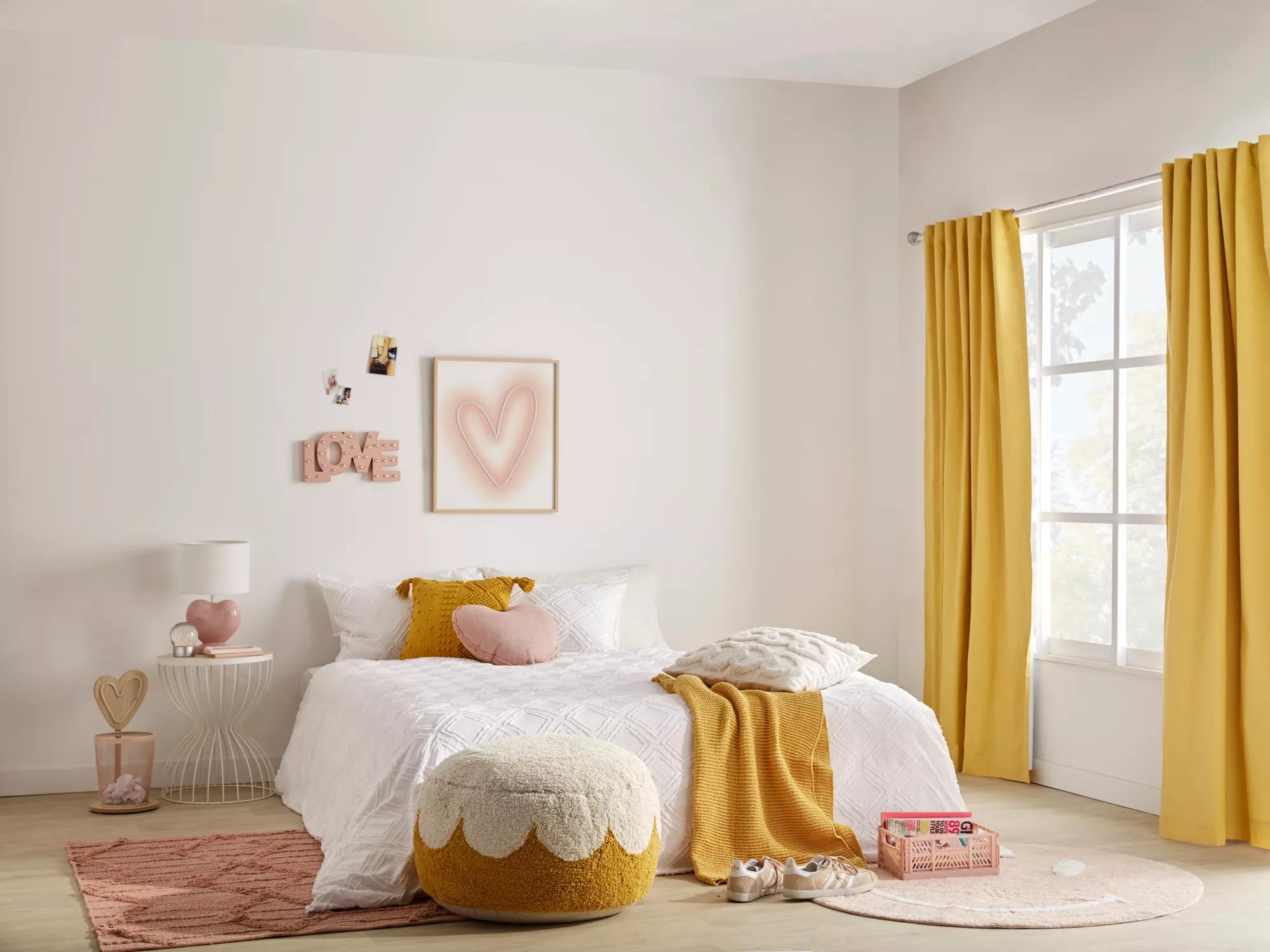 Pink Heart Shaped Table Lamp