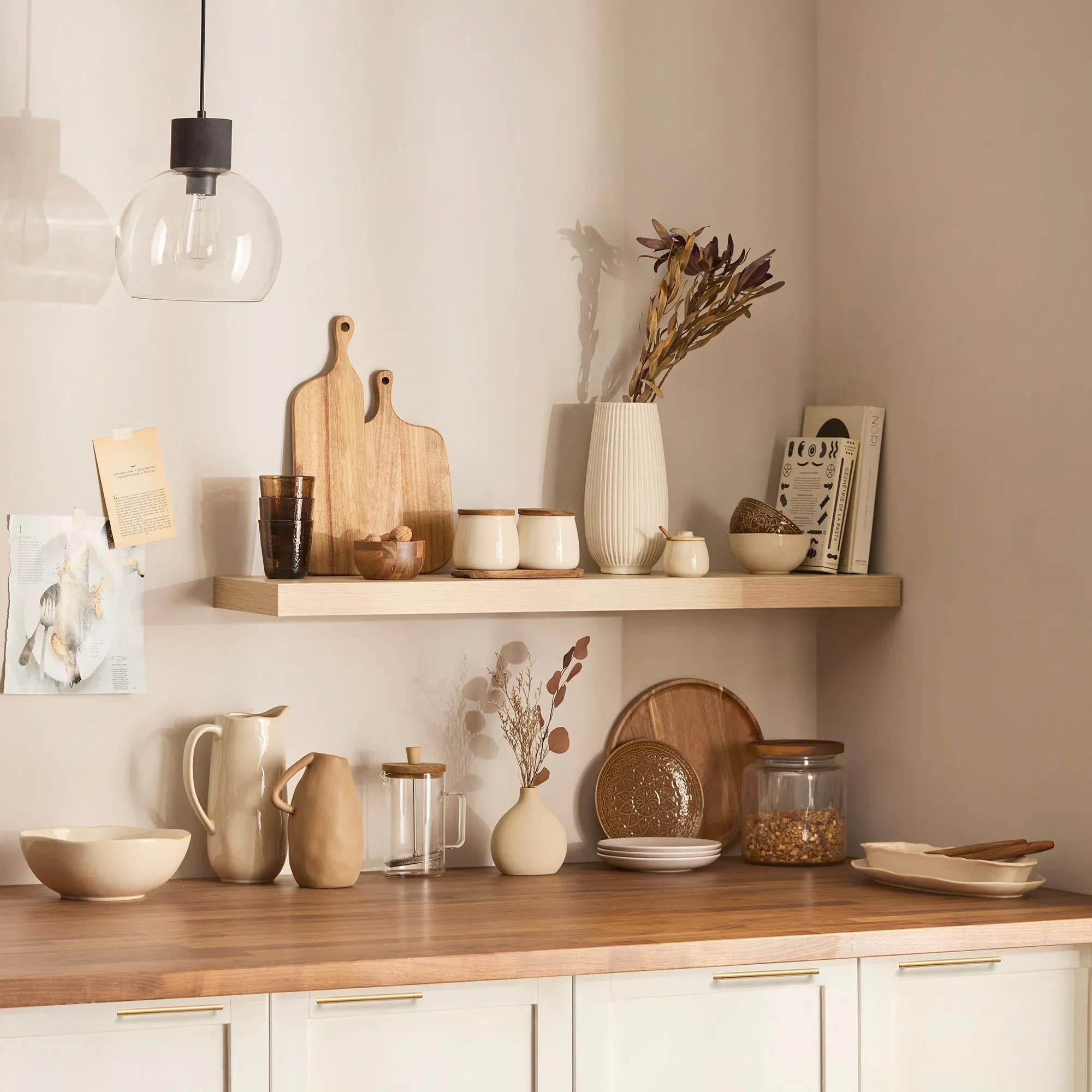 Ribbed Ceramic Table Vase